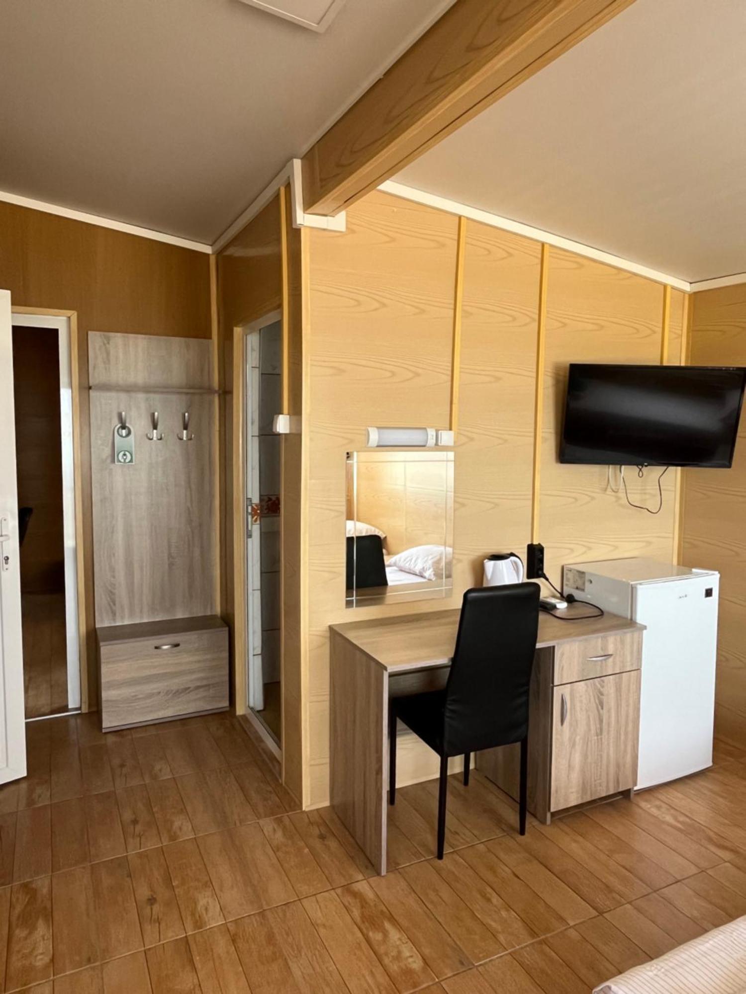 Family Hotel Globus Goldstrand Exterior foto